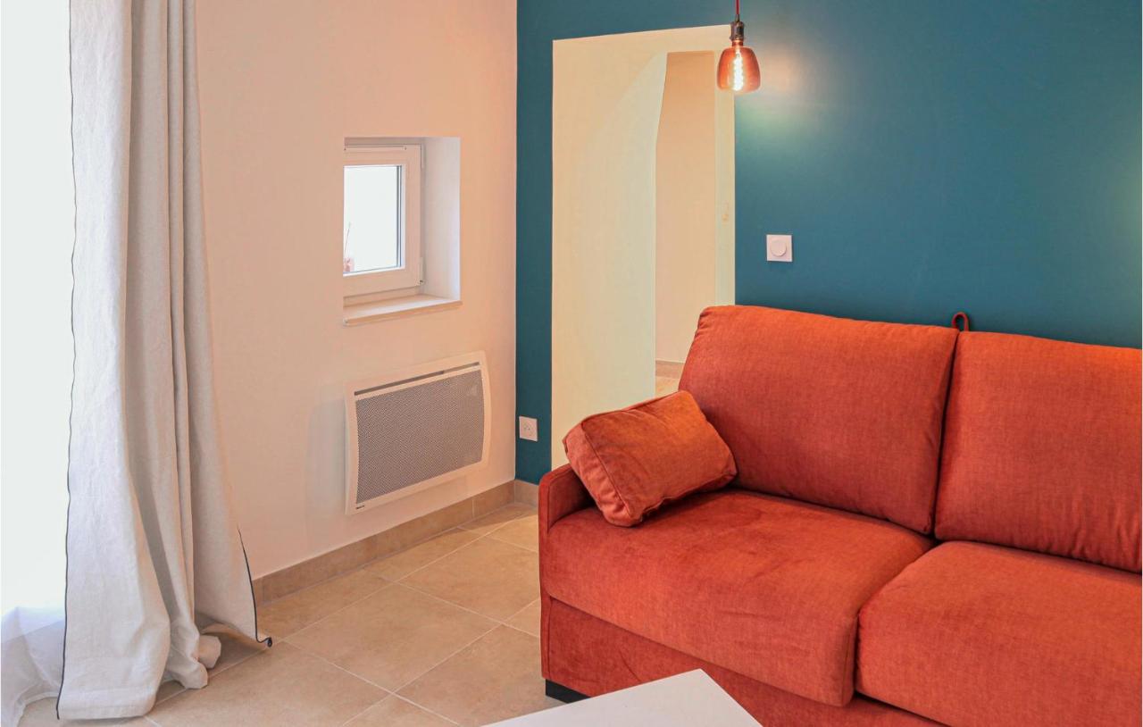 Gorgeous Apartment In Villes Sur Auzon With Wifi Exterior photo