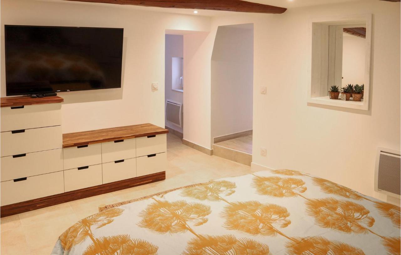 Gorgeous Apartment In Villes Sur Auzon With Wifi Exterior photo