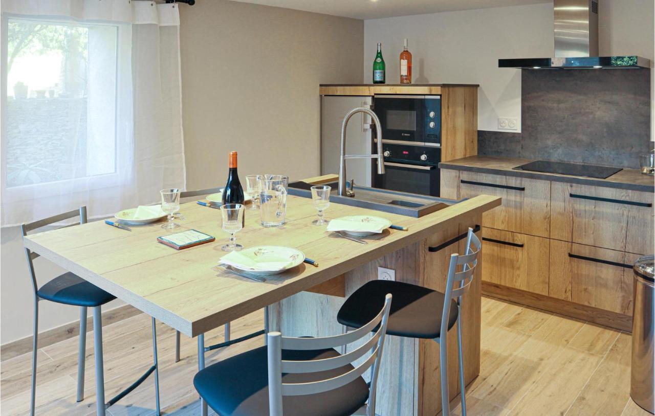 Gorgeous Apartment In Villes Sur Auzon With Wifi Exterior photo
